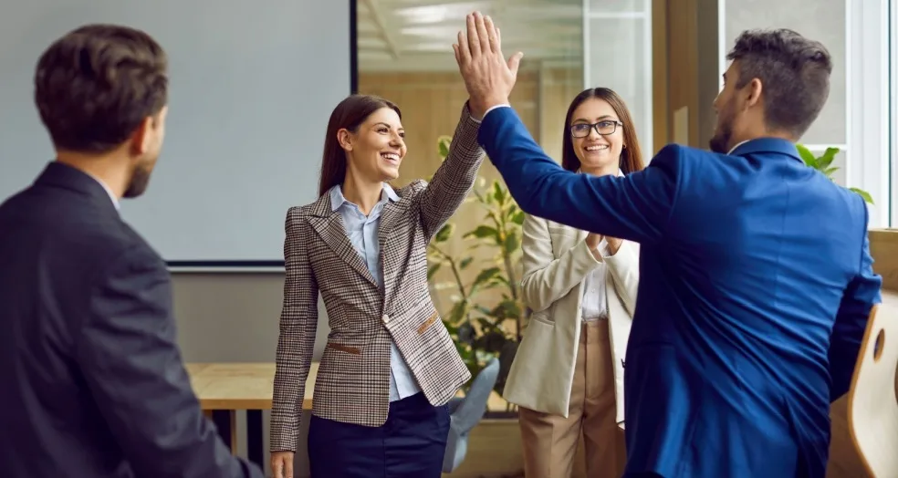 9 Phần Giúp Bạn Làm Chủ Giao Tiếp Với Phụ Nữ