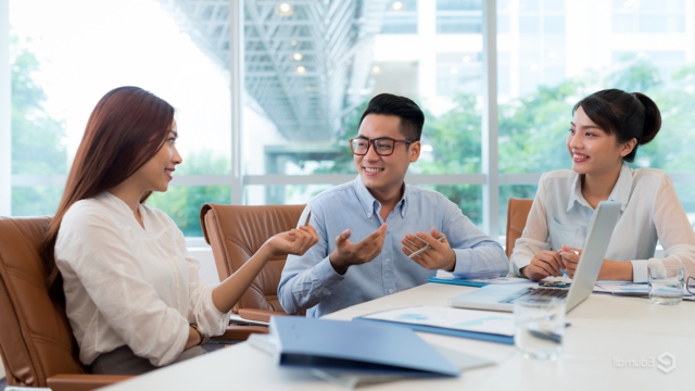 Những Cách Tán Đổ Đồng Nghiệp Tại Nơi Làm Việc Như Thế Nào