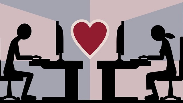 Mạng Xã Hội Và Tình Yêu Ảo Hiện Nay