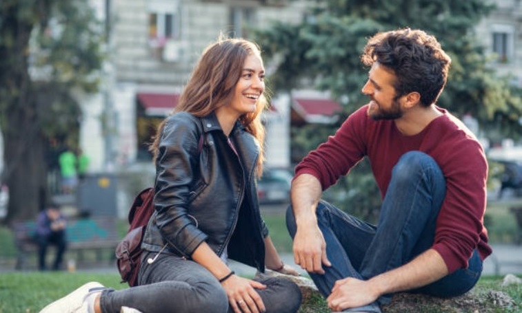 12 Cảm xúc thầm kín của phụ nữ đang thích bạn