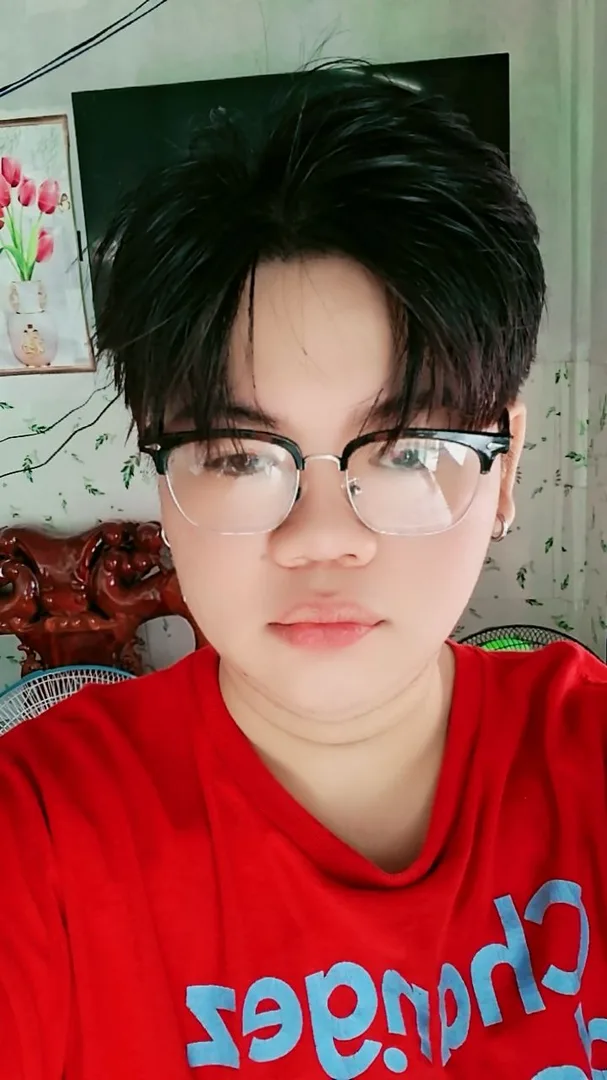 Trương Đức Tiến 18 tuổi Độc thân Khu vực Bến Tre