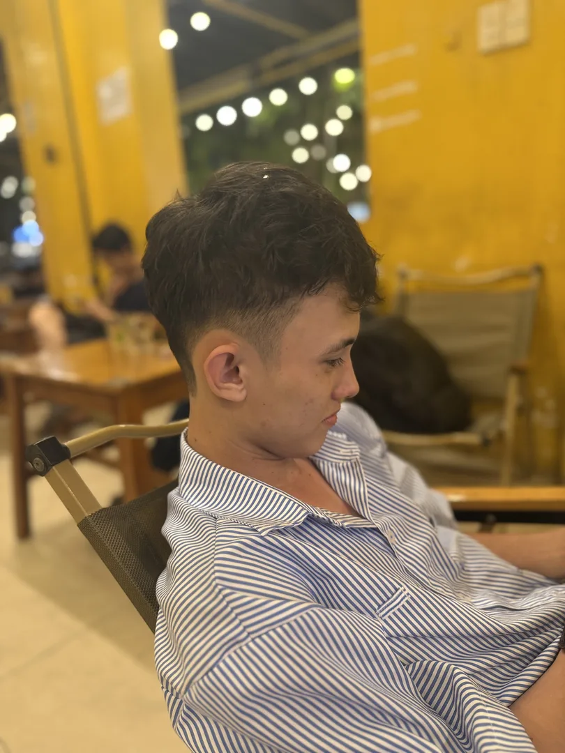 Thiên Kha 20 tuổi Độc thân Khu vực Hồ Chí Minh