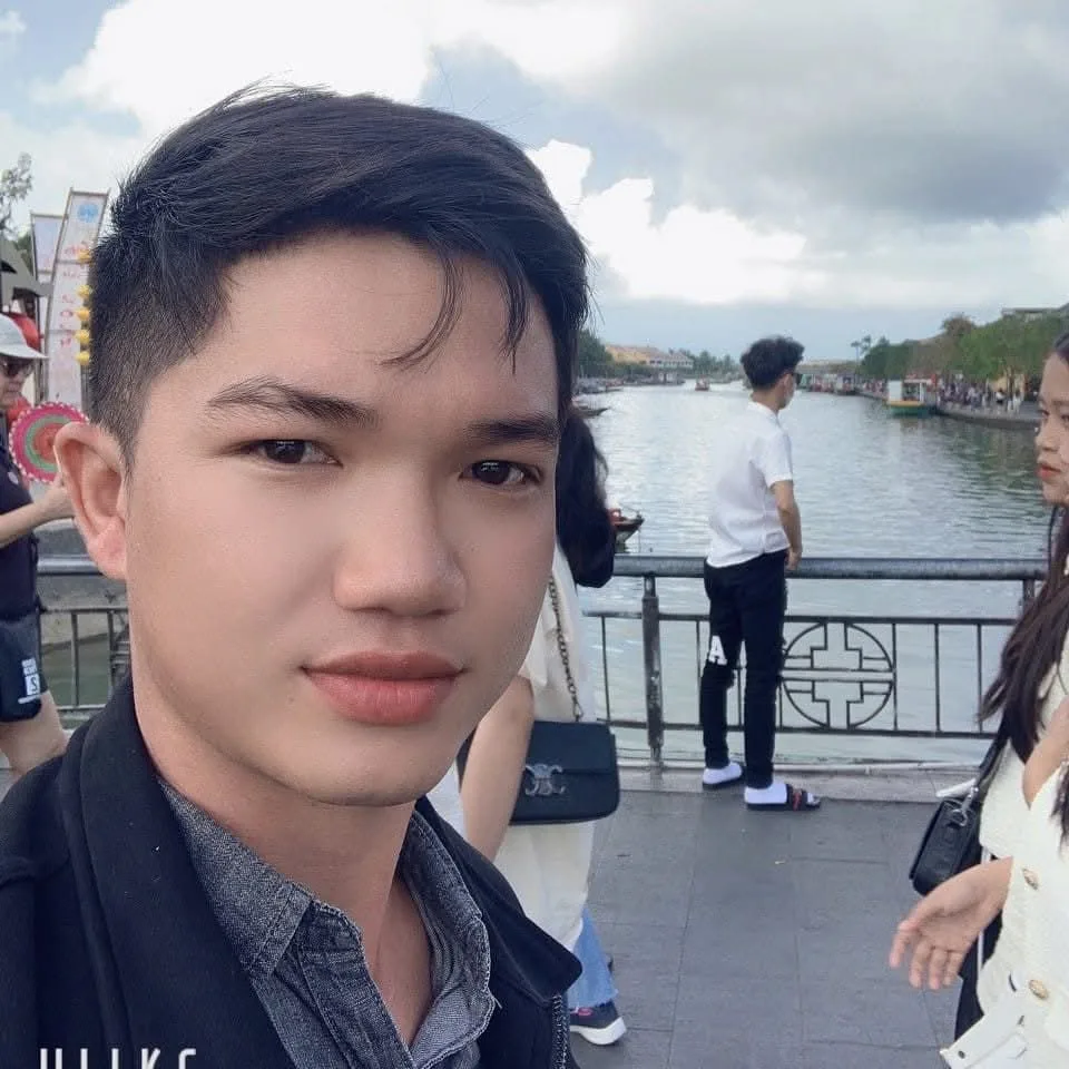 Nguyễn Thạch Đức 29 tuổi Độc thân Khu vực Quảng Ngãi