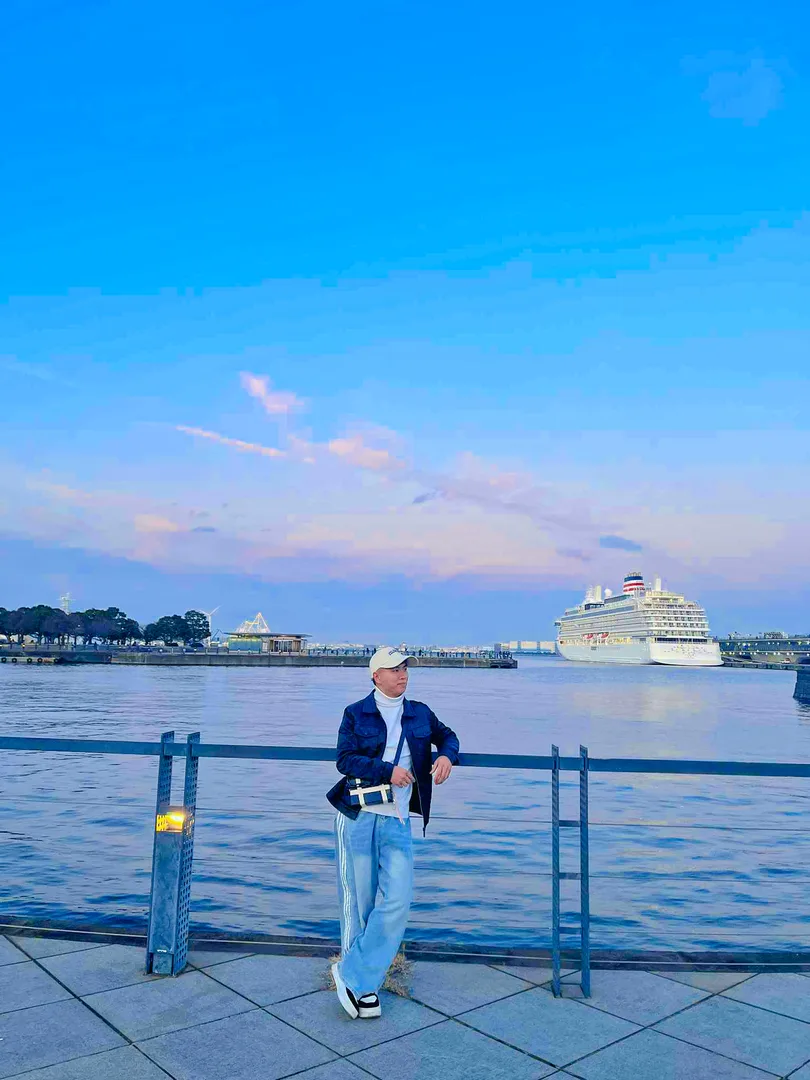 Trần văn đức 23 tuổi Độc thân Khu vực Nghệ An