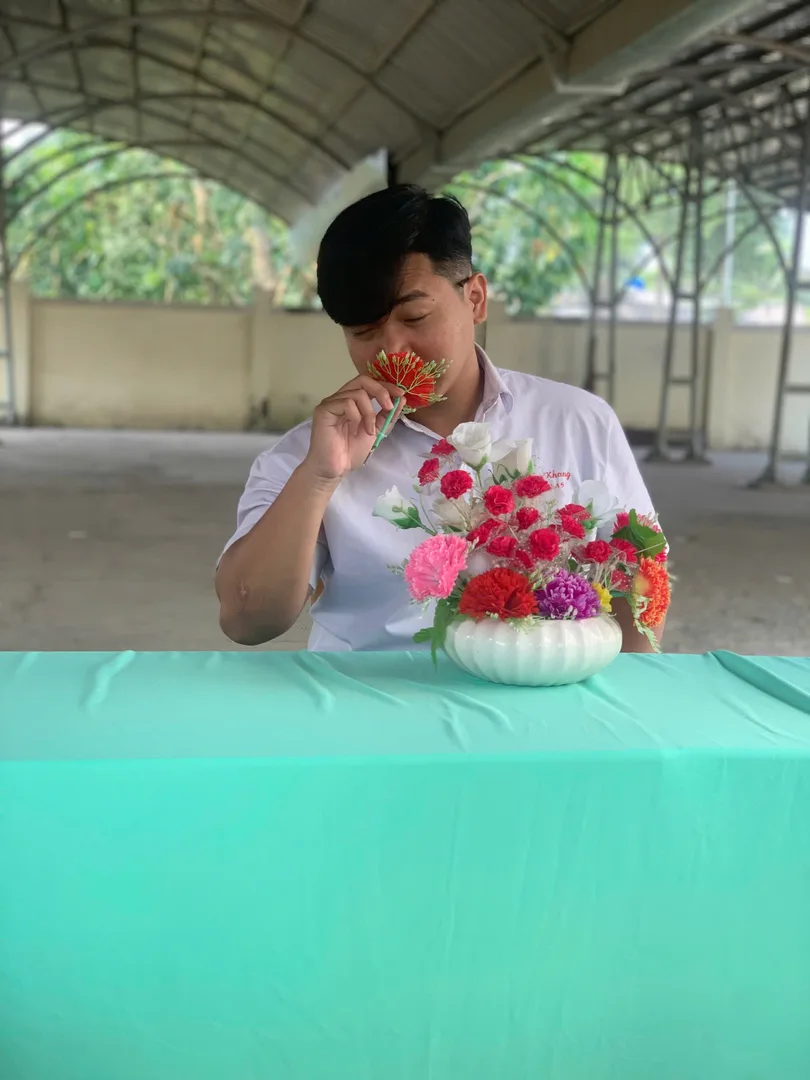 TRAN HOANG LONG 18 tuổi Độc thân Khu vực An Giang