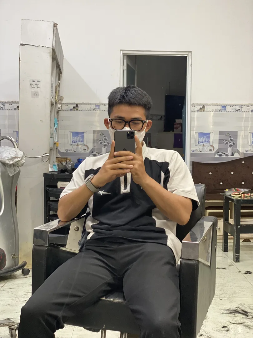 Tuấn trần 22 tuổi Độc thân Khu vực Bình Dương