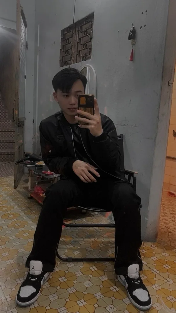 Lương nhật huy 22 tuổi Độc thân Khu vực Hà Nội