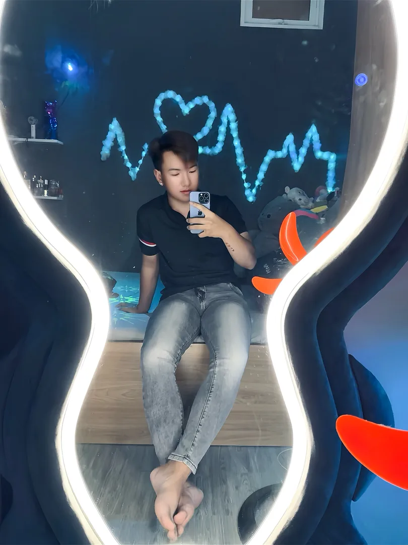 Nguyễn Văn Đạt 18 tuổi Độc thân Khu vực Hồ Chí Minh